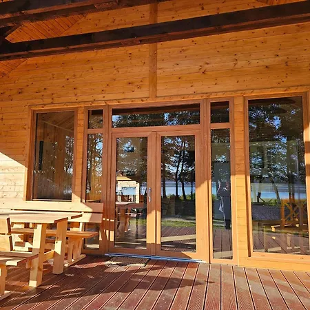 By Wierzchowo With Private Сasa de vacaciones *